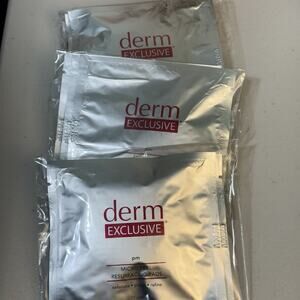 Derm Exclusive PM Micro Peel Resurfacing Pads 9 Packs of 15 Pads + Travel Case